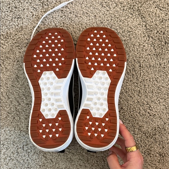 Vans women’s Classic Black and White Sneakers - Picture 2 of 5